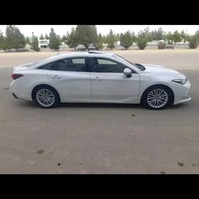 Toyota Avalon 2018