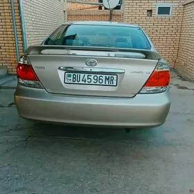 Toyota Camry 2004