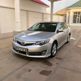 Toyota Camry 2013