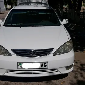 Toyota Camry 2004