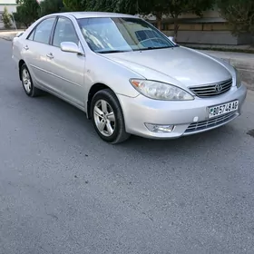 Toyota Camry 2004