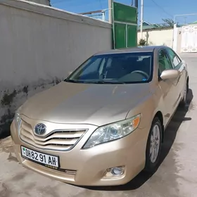 Toyota Camry 2011