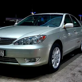 Toyota Camry 2004