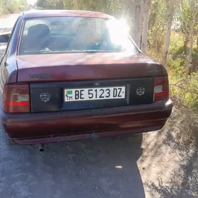 Opel Vectra 1992