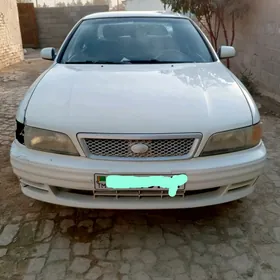 Nissan Cefiro 1995