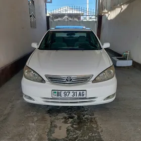 Toyota Camry 2004