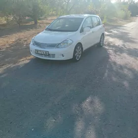 Nissan Versa 2009