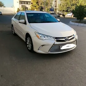 Toyota Camry 2015