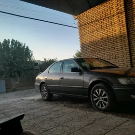 Toyota Camry 2001