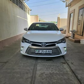 Toyota Camry 2017