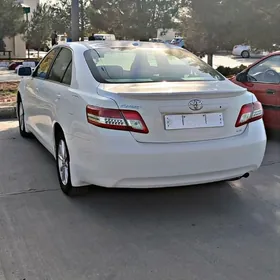 Toyota Camry 2011