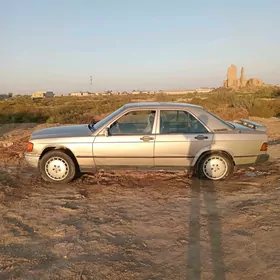 Mercedes-Benz 190E 1987