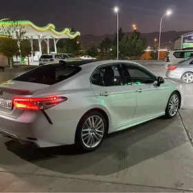 Toyota Camry 2020