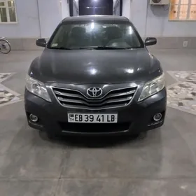 Toyota Camry 2010