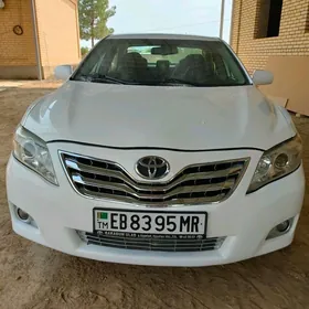 Toyota Camry 2010