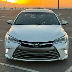 Toyota Camry 2017