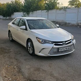 Toyota Camry 2015