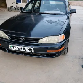 Toyota Camry 1992