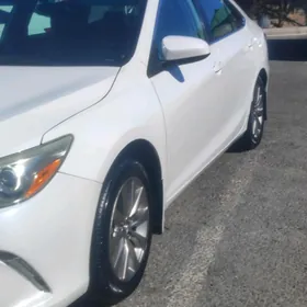 Toyota Camry 2015