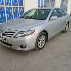 Toyota Camry 2010