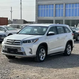 Toyota Highlander 2018