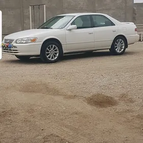 Toyota Camry 2001