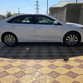 Toyota Camry 2015