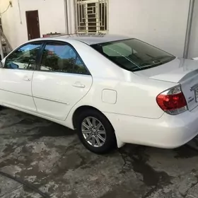 Toyota Camry 2005