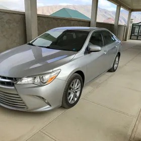 Toyota Camry 2015