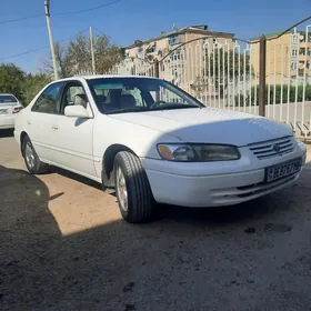 Toyota Camry 1998