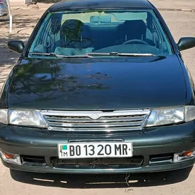 Nissan Bluebird 1996