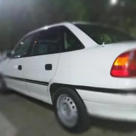 Opel Astra 1992