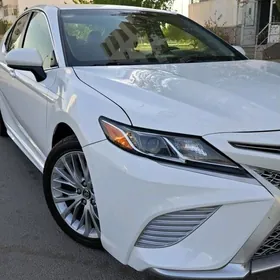 Toyota Camry 2018