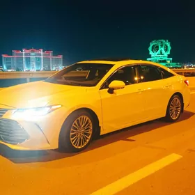 Toyota Avalon 2019