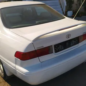 Toyota Camry 1999