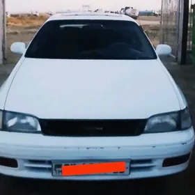 Toyota Carina 1995