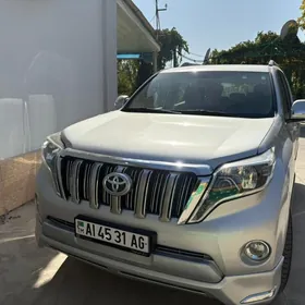 Toyota Land Cruiser Prado 2013