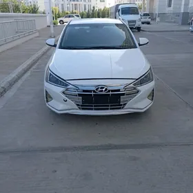 Hyundai Elantra 2019