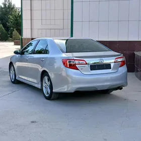 Toyota Camry 2012