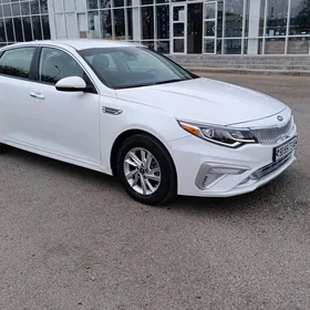 Kia Optima 2019