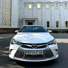 Toyota Camry 2016