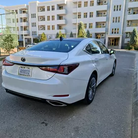 Lexus ES 350 2020