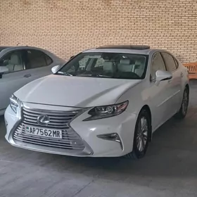 Lexus IS 350 2018