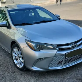 Toyota Camry 2017