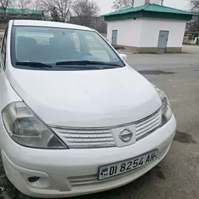 Nissan Versa 2010