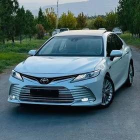 Toyota Camry 2023