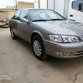 Toyota Camry 2000