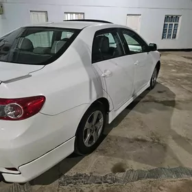 Toyota Corolla 2011