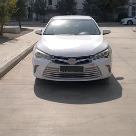 Toyota Camry 2017