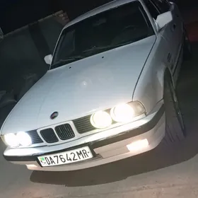 BMW 520 1990